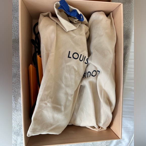 Louis Vuitton After-game Sneaker - Picture 6 of 8